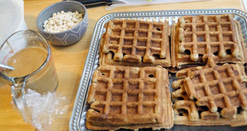 vegan banana muffin waffles