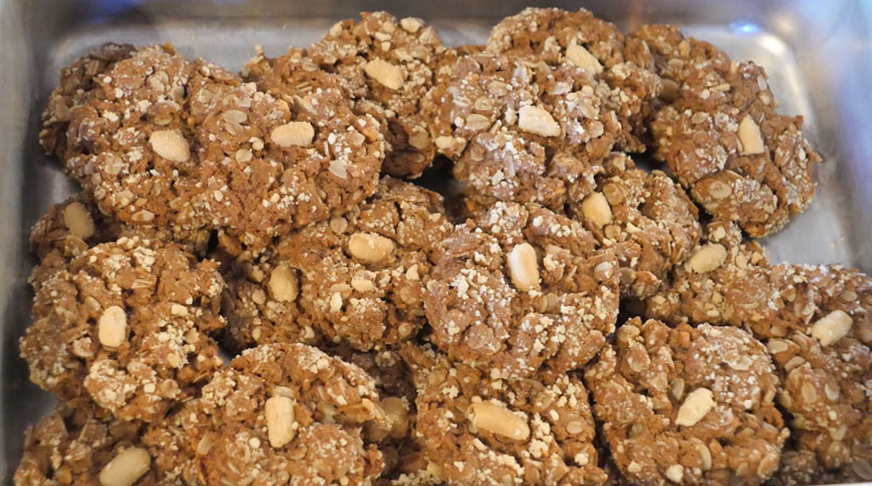 vegan peanut butter oatmeal cookies