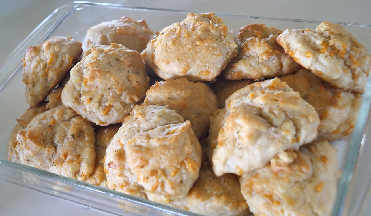 vegan cheddar bay biscuits