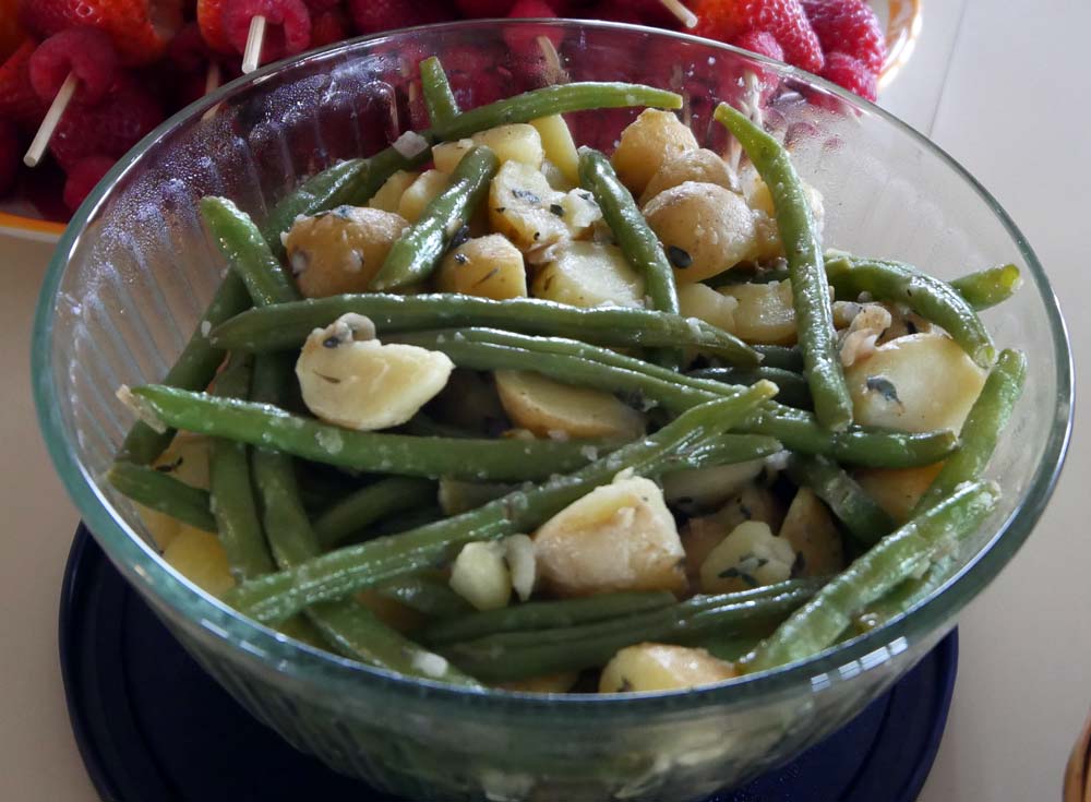 vegan potato and green bean salad