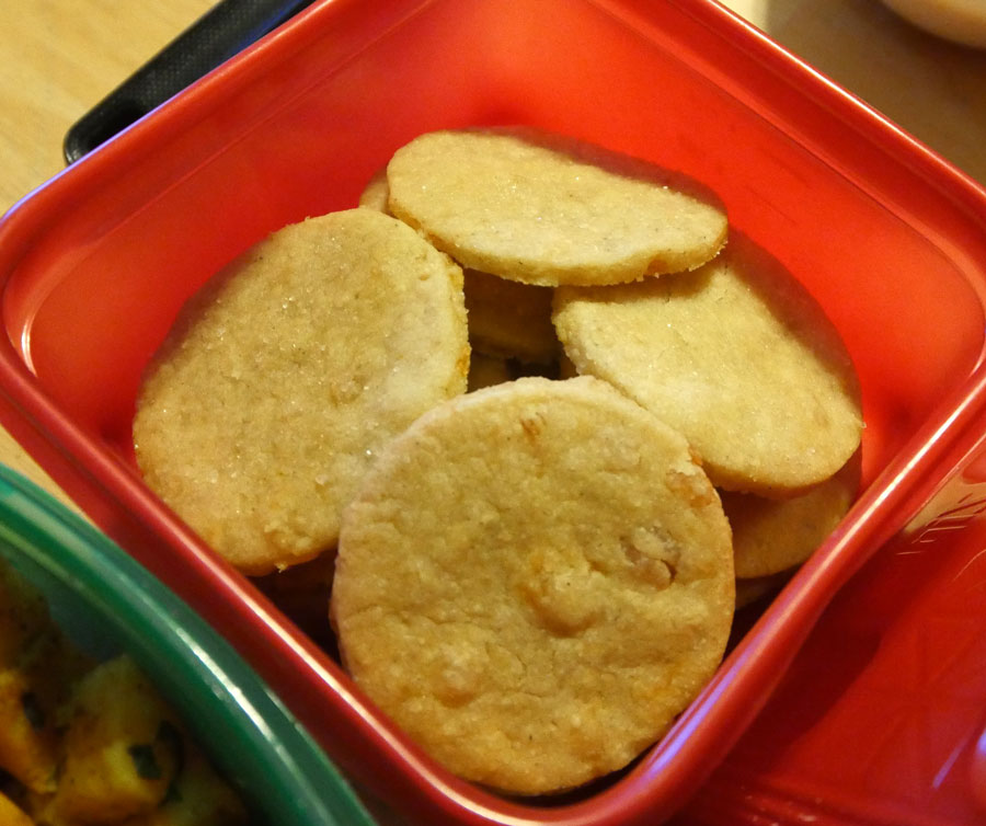 vegan apricot shortbread cookies