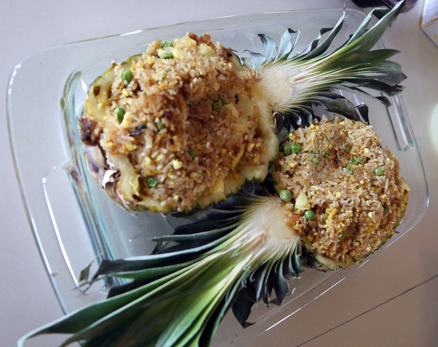 vegan pineapple fried rice