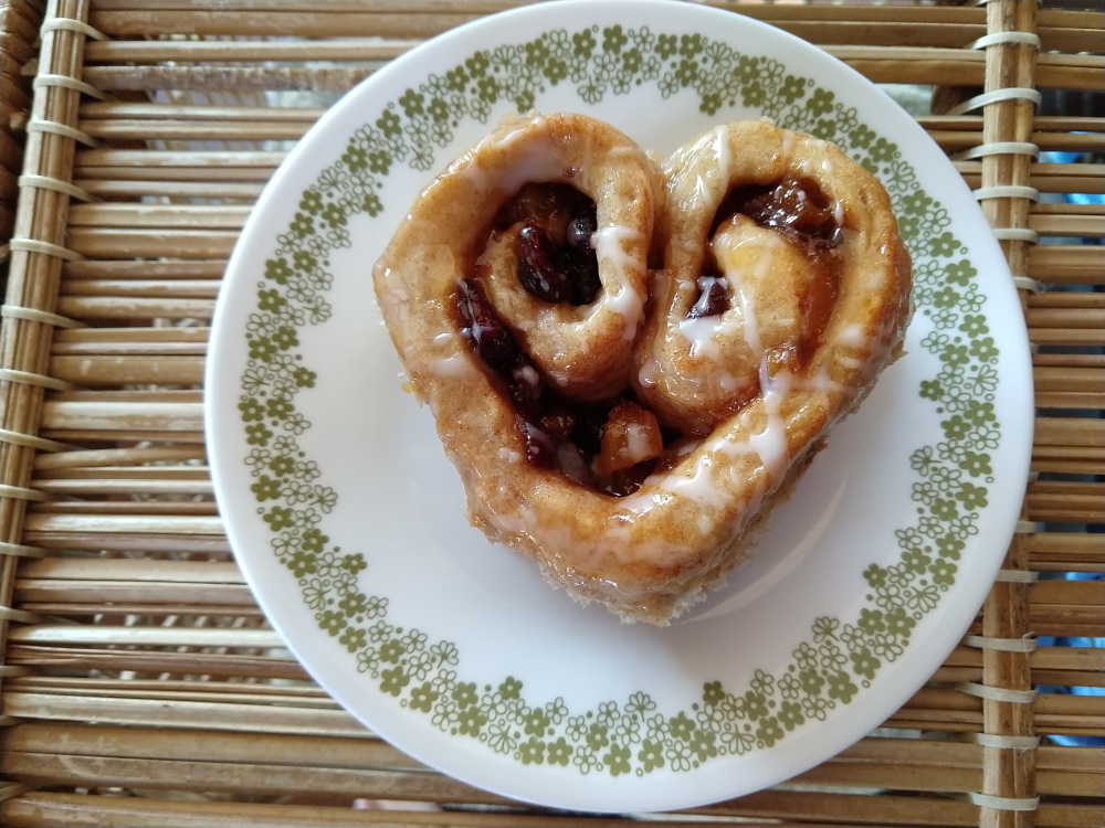 heart-shaped vegan chelsea bun