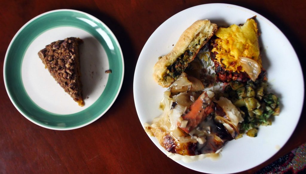 plate of vegan Thanksgiving food