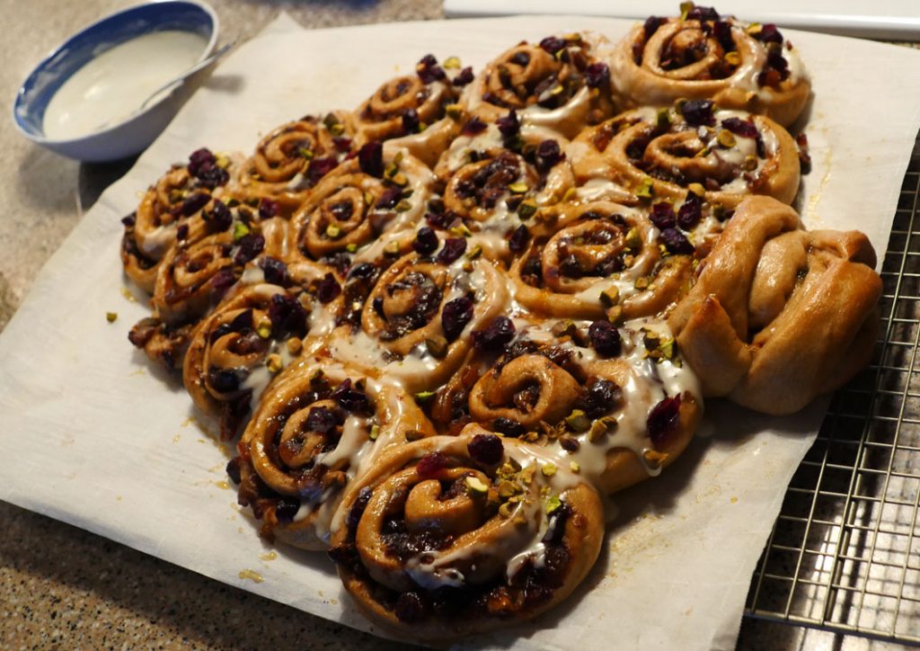 vegan Chelsea bun Christmas tree