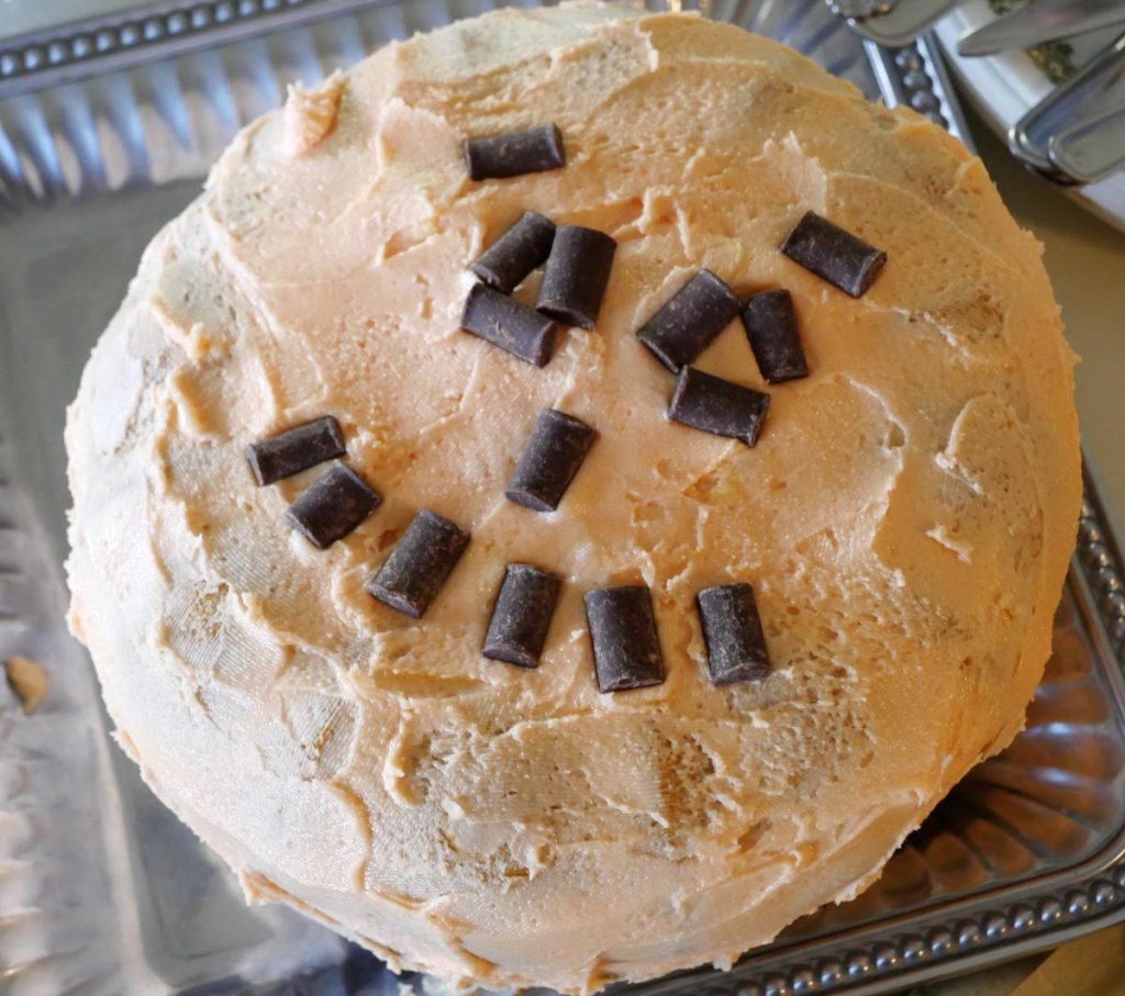 vegan jack-o-lantern surprise cake