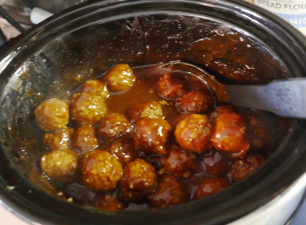 vegan barbecue "meatballs" in slowcooker